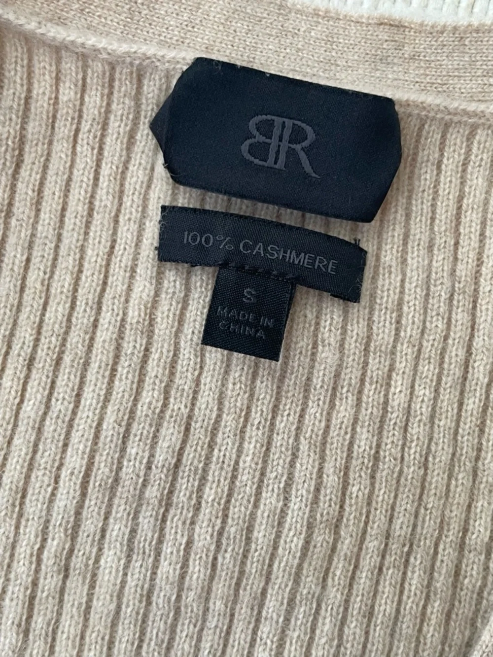 Banana Republic 100% Cashmere Ribbed Cardigan Sweater Beige Button Front Small - Picture 5 of 7